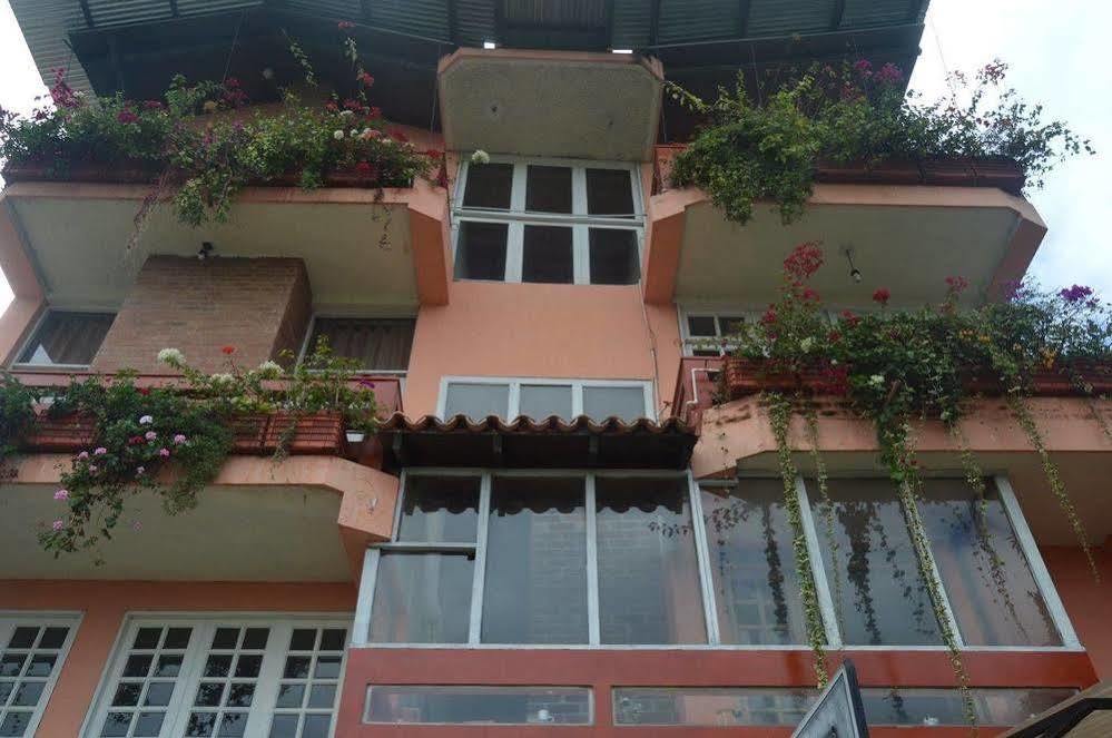 Euro Hostal Guatemala City Екстериор снимка