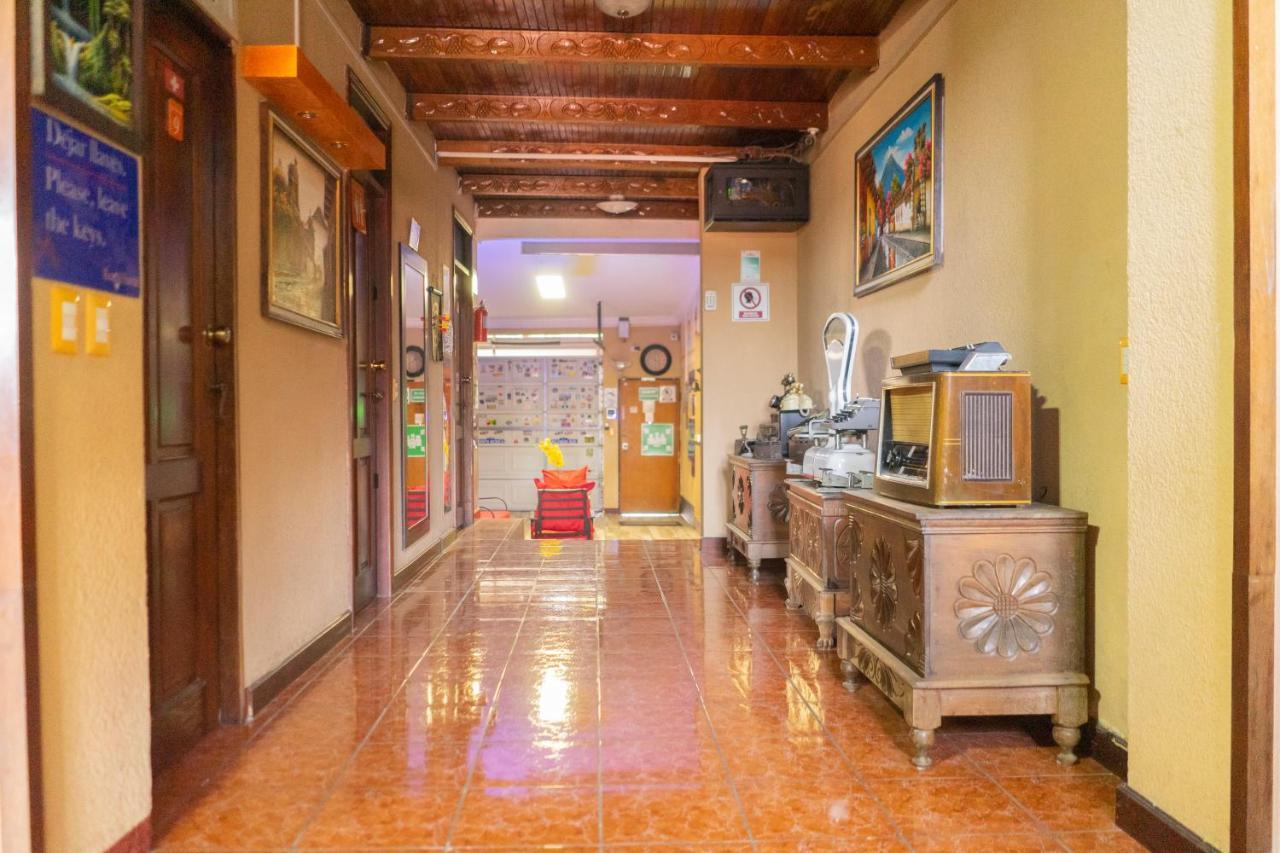 Euro Hostal Guatemala City Екстериор снимка