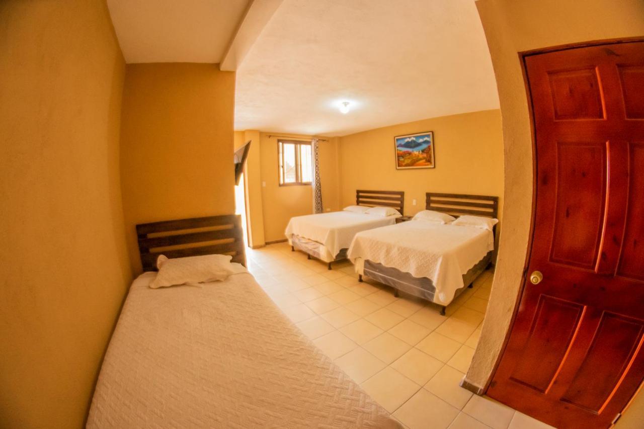 Euro Hostal Guatemala City Екстериор снимка
