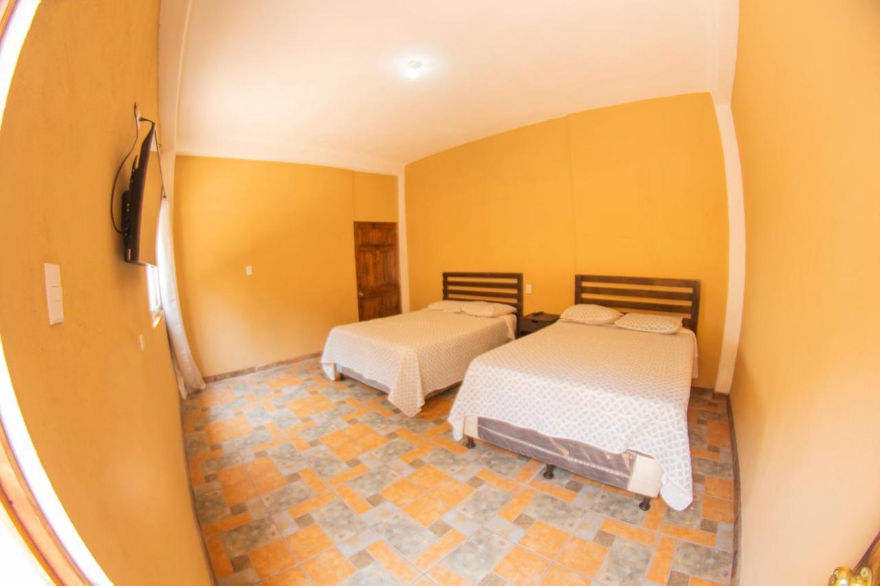 Euro Hostal Guatemala City Екстериор снимка