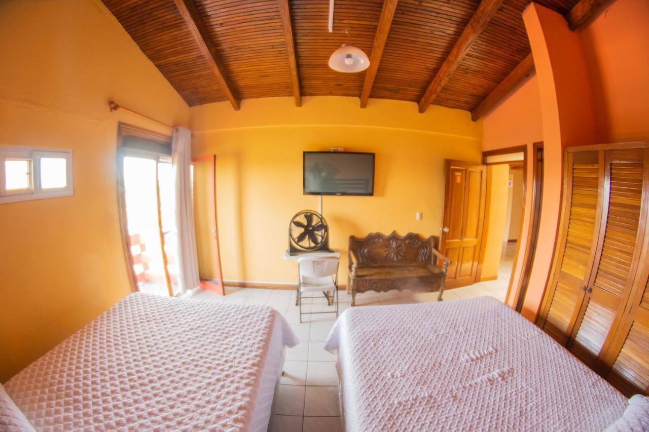 Euro Hostal Guatemala City Екстериор снимка