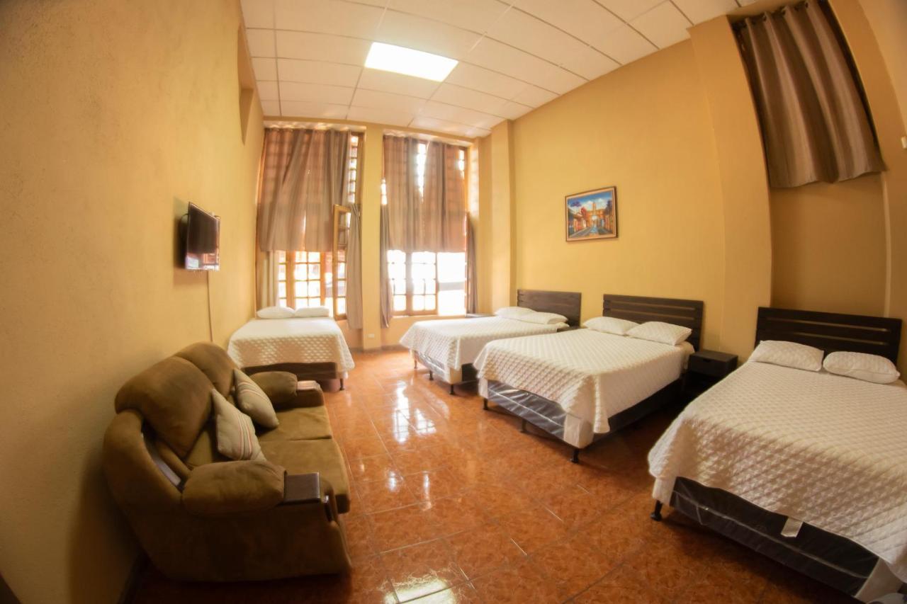 Euro Hostal Guatemala City Екстериор снимка